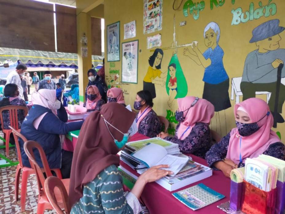 Verifikasi dan penilaian lomba Posyandu tingkat provinsi di Desa Lolo (foto: Istimewa)