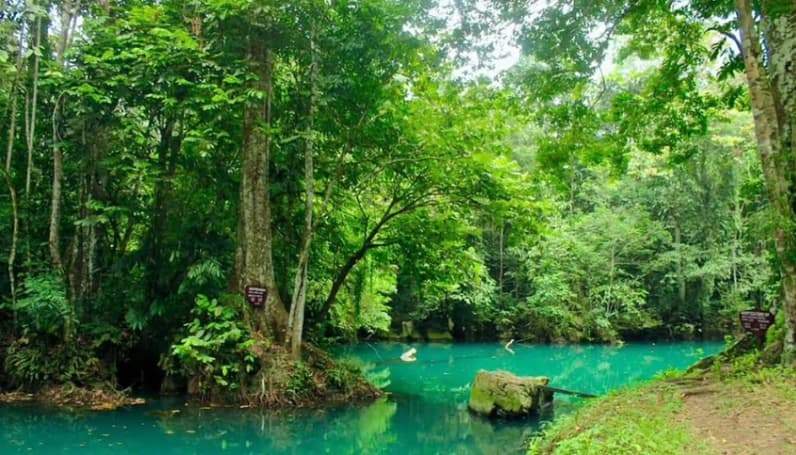 Wisata Danau Nyadeng, Kampung Merabu. (Foto: Nur Hidayah/ pusaranmedia.com)