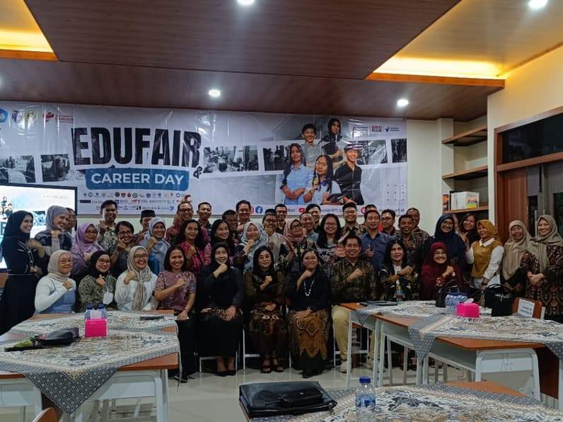SMA Nasional KPS Balikpapan menggelar gala dinner sebagai persiapan EFC Day di ruang aula, Senin (31/8/2026). (Foto: Achmad Fadillah/Pusaranmedia.com)