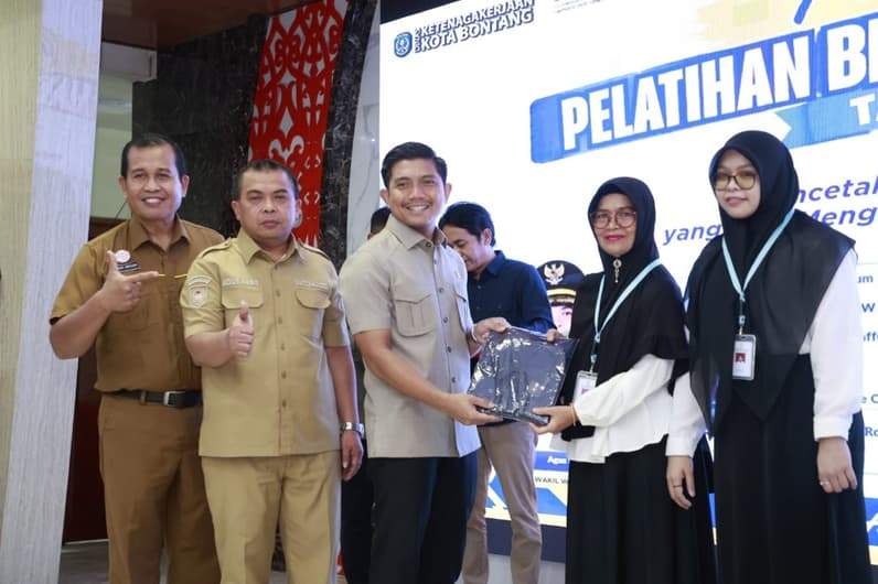Pembukaan Pelatihan Berdasarkan Unit Kompetensi Tahun 2026 yang Digelar Dinas Ketenagakerjaan (Disnaker) Kota Bontang (Dok:Lutfi Aziz/Pusaranmedia.com)