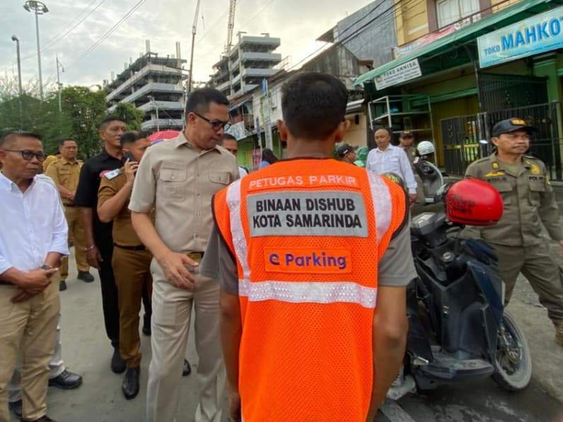 Ilustrasi rompi jukir binaan Dishub Samarinda. (Foto: Tri/Pusaranmedia.com)