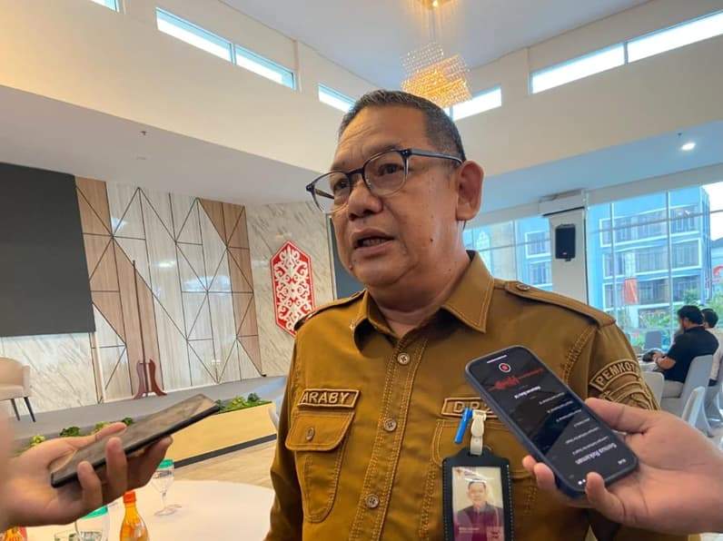 Plt Kepala Disdikbud Kota Samarinda, Ibnu Araby. (Foto: Tri/Pusaranmedia.com)