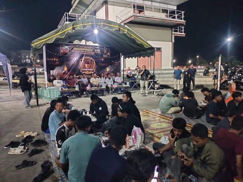 Saat pembukaan Turnamen Mobile Legend Angkringan Championship 2026 di kawasan Gentung Temiang, Kecamatan Tanah Grogot. (Foto : Luthfi/Pusaranmedia.com).