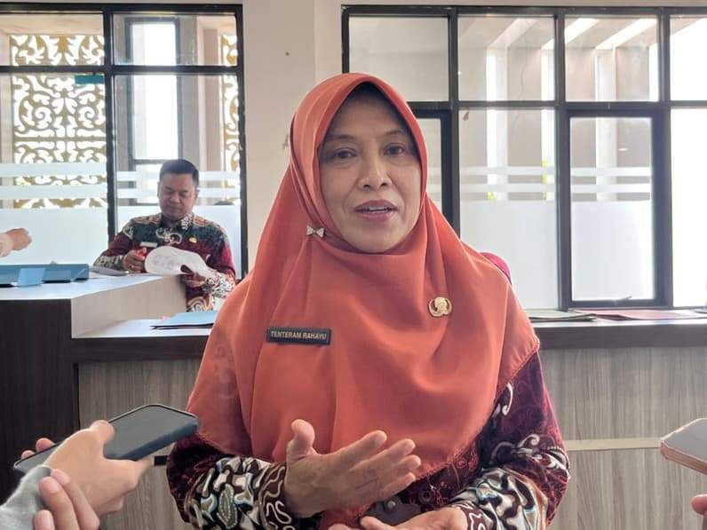 Kepala DPMK Berau, Tenteram Rahayu. (Foto: Nur Hidayah/ pusaranmedia.com)