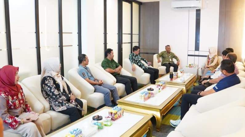 Pertemuan antara Sekda Paser Katsul Wijaya dengan pihak manajemen BTN. (Foto: Dok.Prokopim Paser)