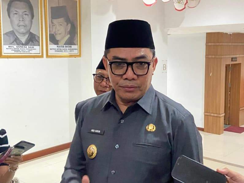 Wali Kota Samarinda, Andi Harun saat diwawancara, Senin (21/9/2026). (Foto: Tri/Pusaranmedia.com)
