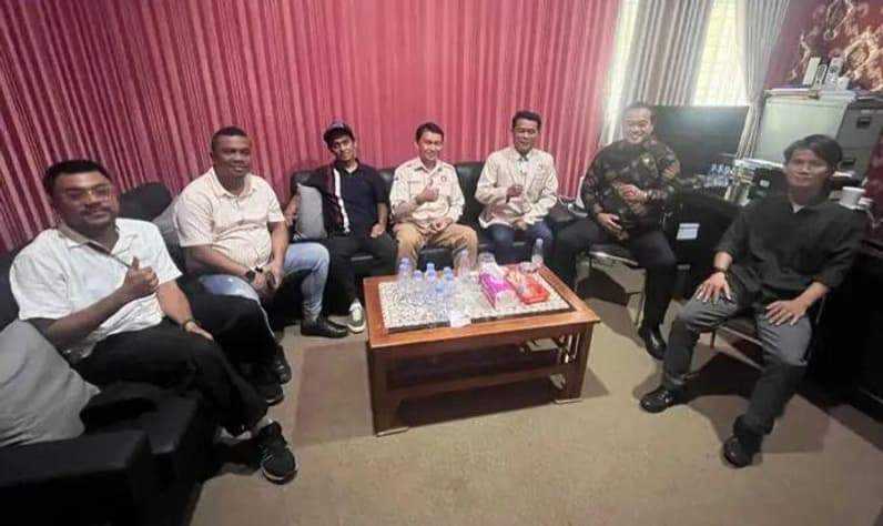 Pertemuan IKA HIPMA KT Kutim dan Distransnaker Kutim. (Foto: Dok.IKA HIPMA KT)