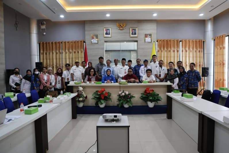 Momen foto bersama usai rapat kerja Komisi IV DPRD Kaltara bersama sejumlah perangkat daerah dan instansi terkait. (Foto: Istimewa)