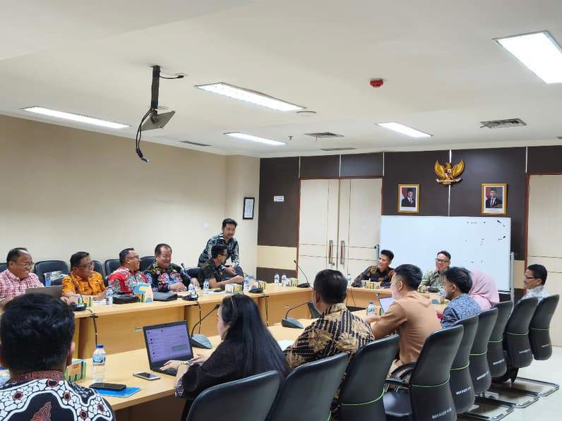 Suasana Rapat Konsultasi di Kantor Kementerian Koperasi RI. (Foto: Istimewa)