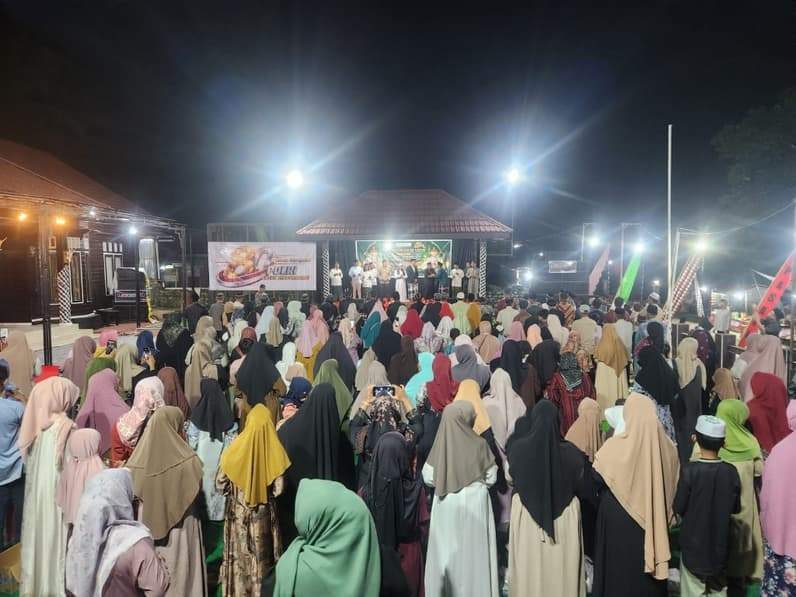 Kegiatan santunan anak yatim dan tabligh akbar yang diselenggarakan Polsek Long Ikis bersama Mushola Nurul Hikmah. (Foto : Dok Polsek Long Ikis)