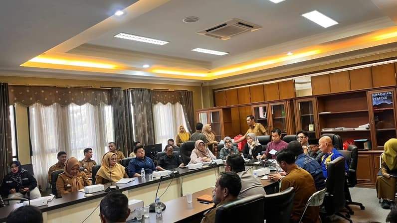 Rapat Dengar Pendapat (RDP) anggota Komisi III dan Komisi IV DPRD Kukar bersama sejumlah organisasi perangkat daerah (OPD) dan instansi terkait (Foto: Aswin/pusaranmedia.com)