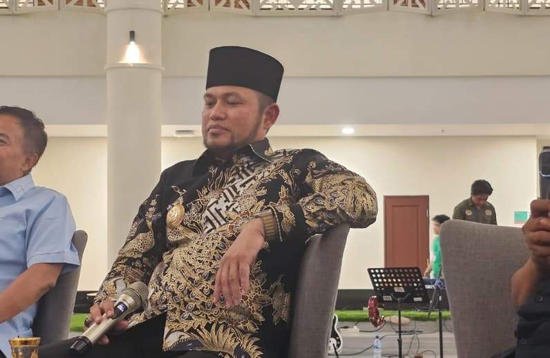 Gubernur Kaltim Rudy Mas'ud saat melakukan konferensi pers dengan awak media. (Foto: Herdi/Pusaranmedia.com).