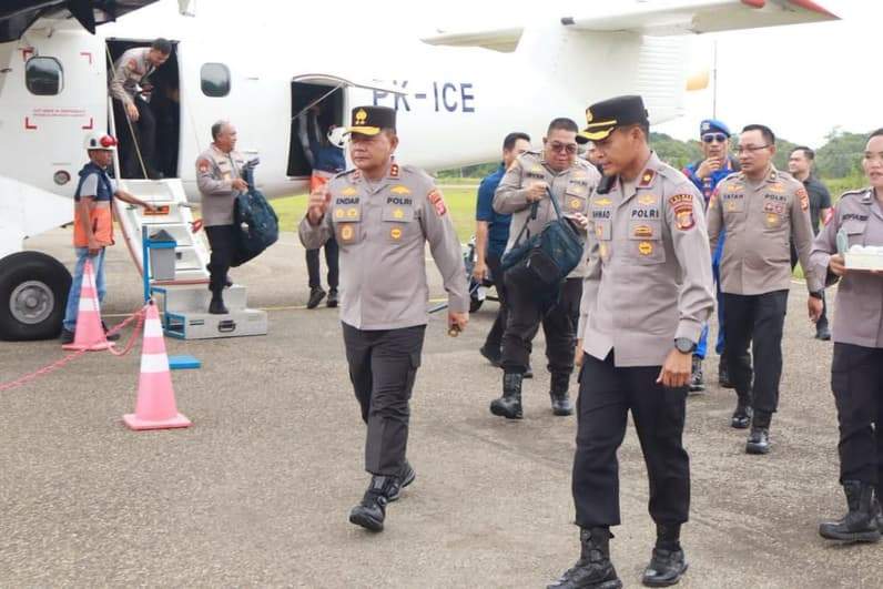 Kapolda Kaltim, Irjen Endar Priantoro saat berkunjung ke Kutai Timur. (Foto: Dok Polres Kutim)