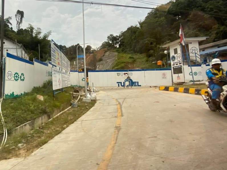 Terowongan Samarinda dari sisi Jalan Sultan Alimuddin. (Foto: Tri/Pusaranmedia.com)