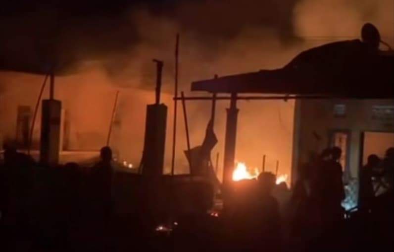 Musibah kebakaran melanda kawasan Jalan Moh. Hatta, Perumahan BTN, Gang Rawa Indah Blok A, Kelurahan Muara Jawa Pesisir, Kecamatan Muara Jawa. (Foto: Damkar)