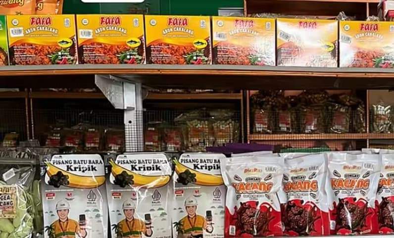 Produk unggulan kampung hasil pengelolaan BUMK dan UMKM lokal. (Foto: Nur Hidayah/Pusaranmedia.com)