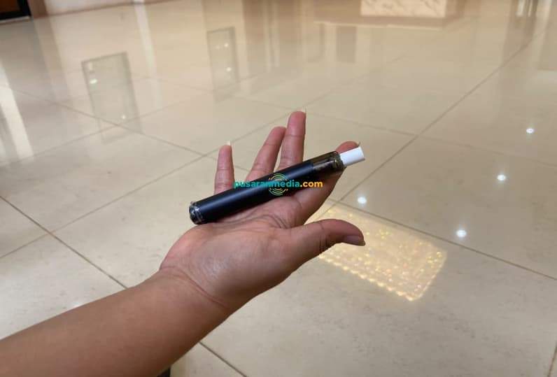 Ilustrasi rokok elektrik. (Foto: Tri/Pusaranmedia com)