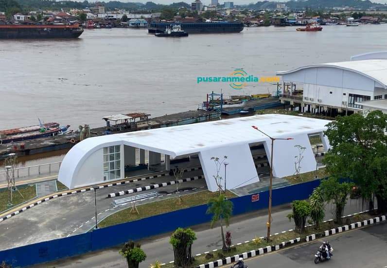 Kawasan Teras Samarinda tahap dua yang telah rampung dikerjakan. (Foto: Tri/Pusaranmedia.com)