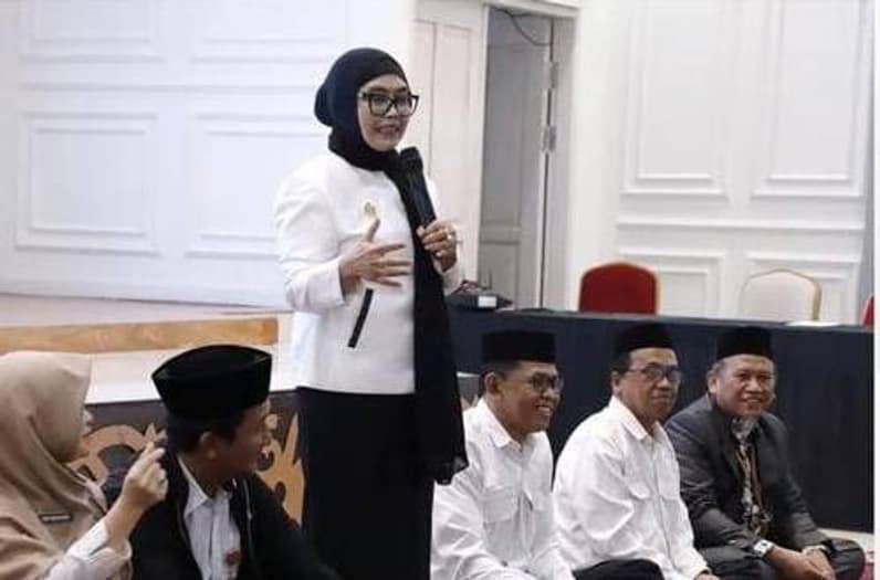Ramadan Jadi Momentum Apresiasi “Pahlawan Subuh”, 447 Petugas Kebersihan di Bontang Terima Sembako