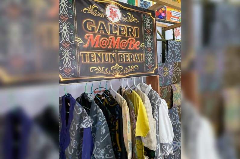 Produk tenun khas Berau karya M@M@Be. (Foto: Nur Hidayah/ pusaranmedia.com)