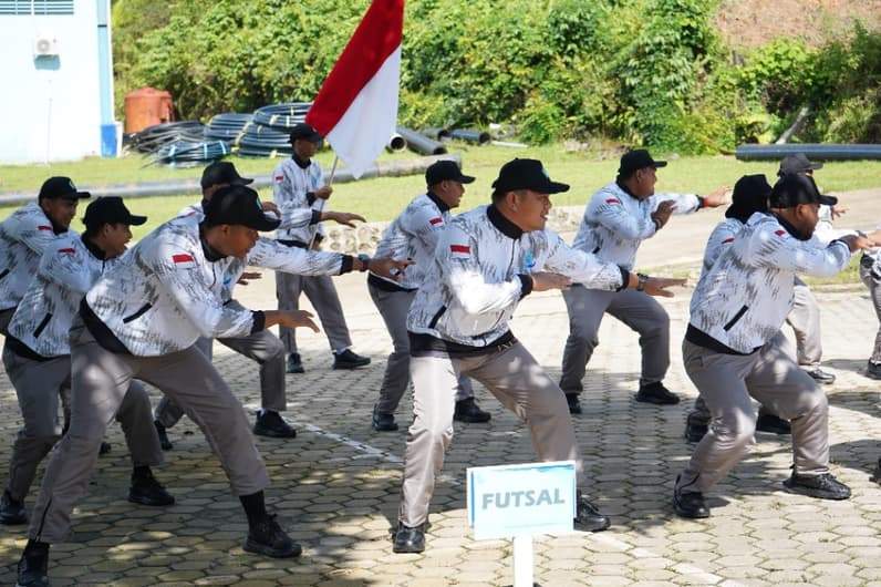 Terlihat Perumdam TTB Kutai Timur saat refleks persiapan keberangkatan ke Kutai Barat untuk mengikuti Porda Kaltim di Kutai Barat. (Foto: Dok PDAM Kutai Timur)