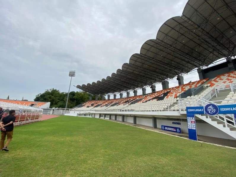 Stadion Segiri Samarinda. (Foto: Tri/Pusaranmedia.com)