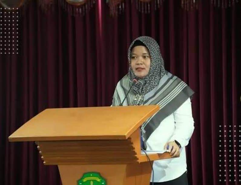 Plt Kadisdik Nunukan, Hj Erlina. (Foto: Diansyah/Pusaranmedia.com)