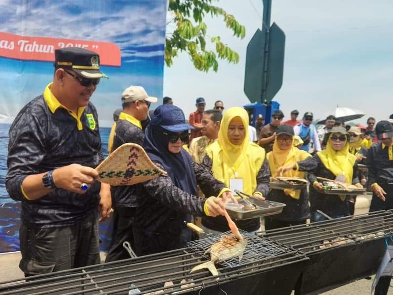Festival Manutung Jukut. (Foto: Nur Hidayah/Pusaranmedia.com)