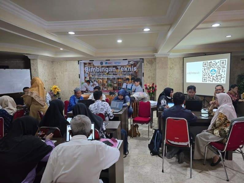Bimbingan Teknis Manajemen Berbasis Sekolah di Kota Bontang. (Foto: Lutfi Aziz/Pusaranmedia.com)