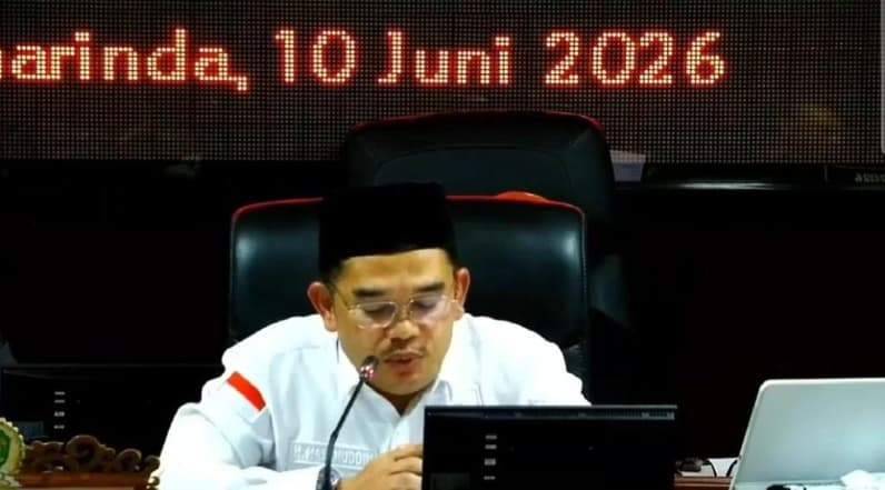Ketua DPRD Kaltim Hasanuddin Mas’ud saat memimpin rapat Paripurna ke-12. (Foto: Yt DPRD Kaltim)