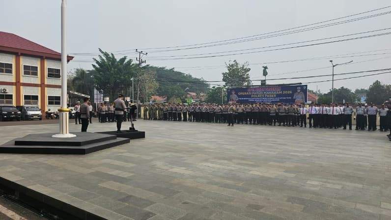 Apel gelar pasukan Ops Patuh Mahakam 2026 di Polres Paser. (Foto: Luthfi/Pusaranmedia.com)