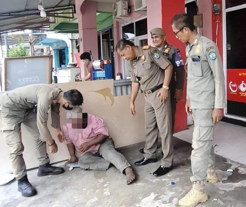 DL yang diamankan oleh Satpol PP Nunukan usai melakukan pelemparan kaca rumah milik seorang warga di Jalan TVRI (Foto: Satpol PP Nunukan)