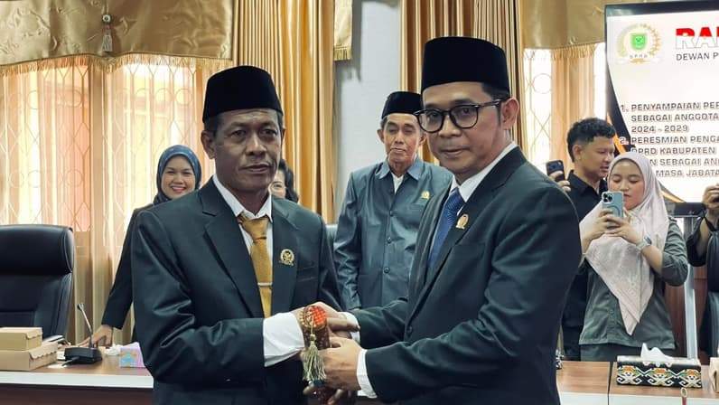 Muhammad Amin dilantik melalui mekanisme PAW untuk menggantikan almarhum H. Suriansyah. (Foto: Nur Hidayah/Pusaranmedia.com)