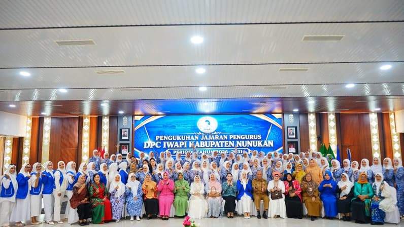 Pengurus DPC IWAPI Kabupaten Nunukan Periode 2026 - 2031 usai dikukuhkan (Foto: Diansyah/pusaranmedia.com)