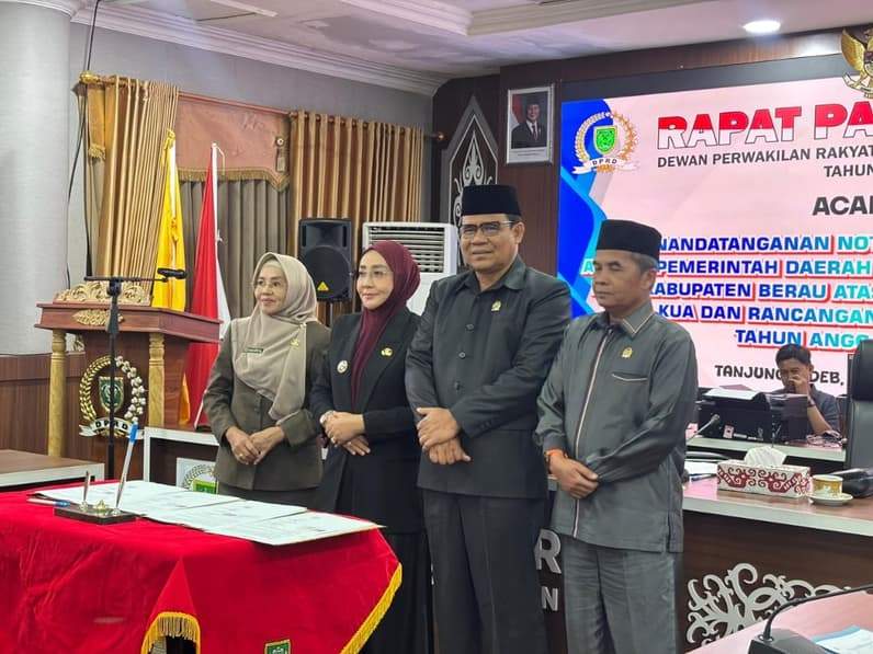 Bupati Berau, saat menghadiri Rapat Paripurna DPRD Berau. (Foto: Nur Hidayah/ pusaranmedia.com)