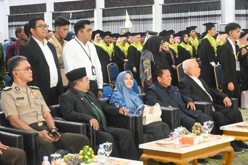 Sidang Senat Terbuka Wisuda XXV dan Dies Natalis XXVIII Program Studi Manajemen (S-1) STIE Widya Praja Tanah Grogot. (Foto: Prokopim Paser)