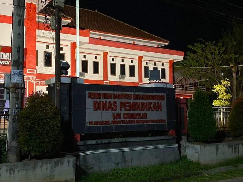 Kantor disdikbud kukar (Foto: Aswin/pusaranmedia.com)