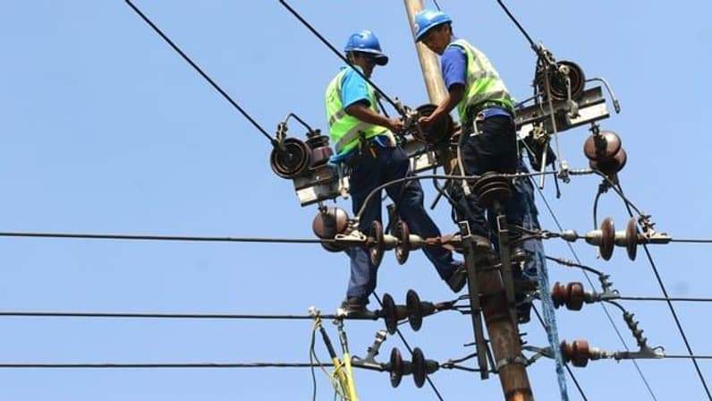 Ilustrasi pengerjaan jaringan baru. (Foto: PLN ULP Nunukan)