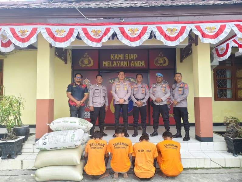 Empat pencuri gabah dan pupuk diamankan di Polsek Babulu dan dua terduga pelaku lainnya masih buron.(Foto: Unit Reskrim Polsek Babulu).