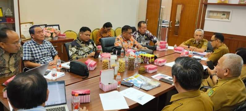 Suasana Kegiatan Studi Komparasi di Disperindagkop Kaltim. (Foto : Istimewa)