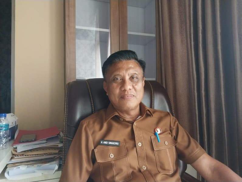 Kepala Bakesbangpol PPU, Andi Singkerru. (Foto: Adi Kade/Pusaranmedia.com).