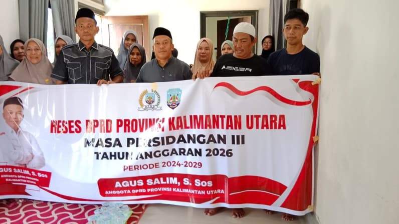 Momen foto bersama usai agenda reses Agus Salim di Tanjung Belimbing. (Foto: Istimewa)