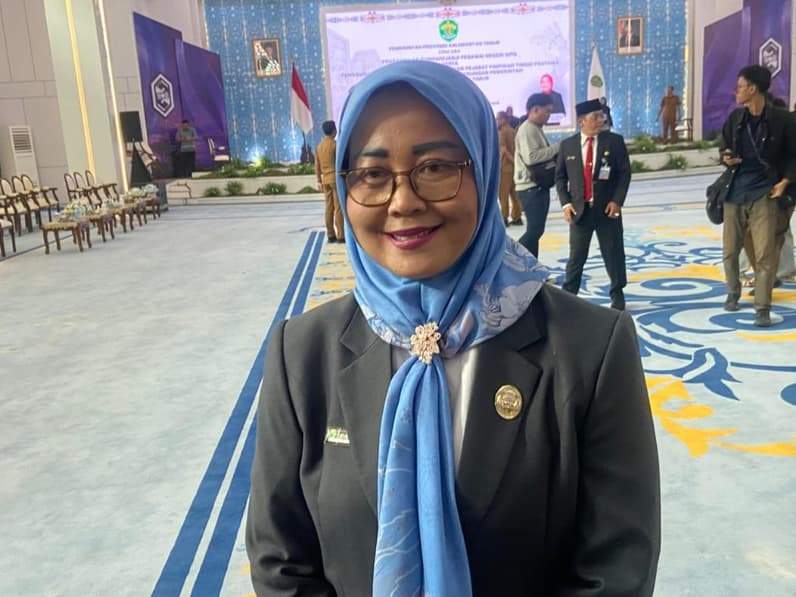 Kepala Diskominfo Kaltim, Ririn Sari Dewi saat dikonfirmasi, Selasa (20/10/2026). (Foto: Tri/Pusaranmedia.com)
