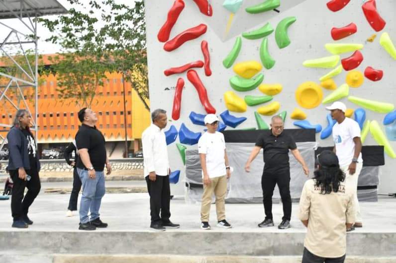 Pemkab Paser bersama Pemprov Kaltim meninjau venue untuk pelaksanaan Porprov VIII Kaltim. (Foto: Dok Prokopim Paser)