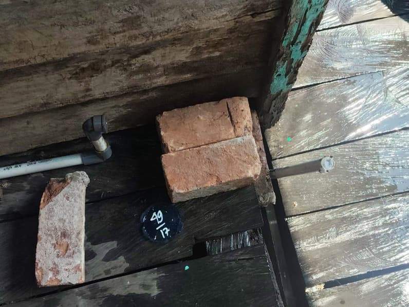 Meteran air milik warga Kelurahan Marga Sari hilang. (Foto: Dian Apriyanti)