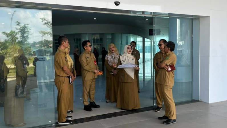 Bupati Berau tinjau langung RSUD Tanjung Redeb. (Foto: Nur Hidayah/ pusaranmedia.com)