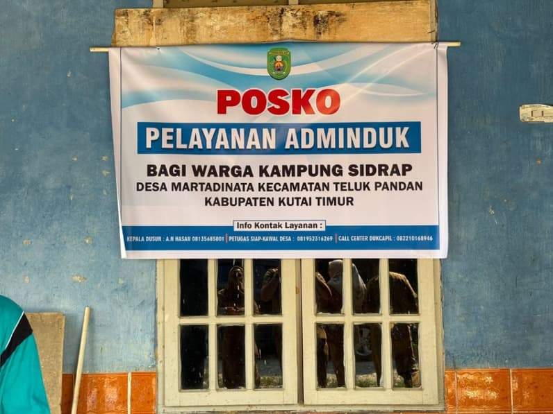 Pemkab Kutim buka posko pelayanan adminduk di perbatasan Kutim dan Bontang. (Foto: Konsorsium Media Politika)