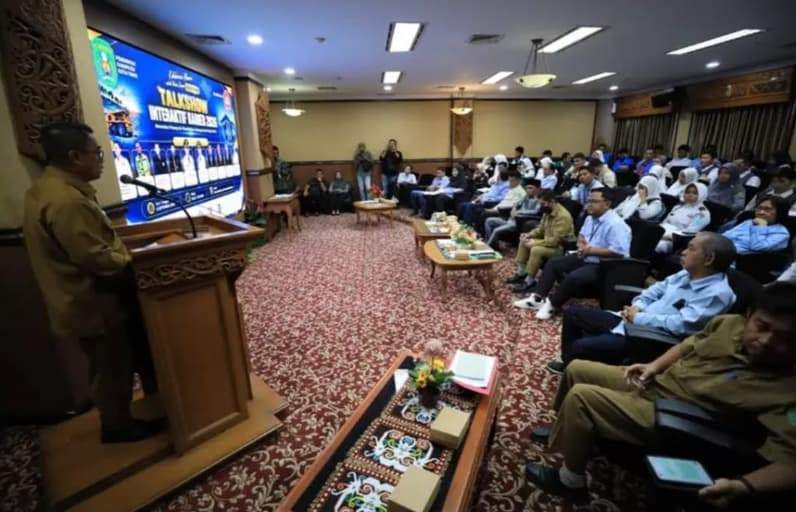 Suasana pelaksanaan Talkshow Interaktif Karier 2026 yang digelar IKA HIPMA KT di Ruang Tempudau, Lantai 2 Kantor Bupati Kutim, Selasa (8/9/2026). (Foto: Dok IKA HIPMA KT)