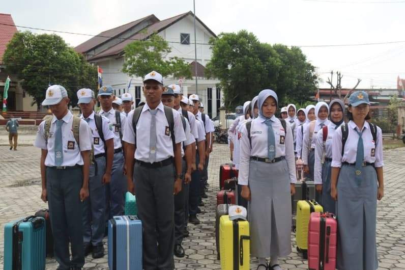 Para pelajar pilihan di Kabupaten Nunukan yang menjalani karantina di Mess BKPSDM Nunukan. (Foto: Kesbangpol Nunukan)