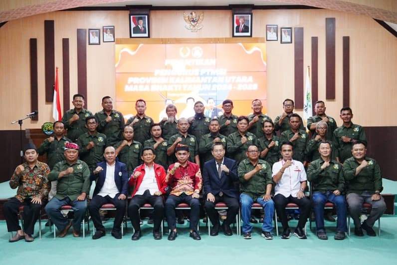 Pj. Sekretaris Daerah Provinsi (Sekprov) Kaltara, Dr. Bustan, S.E., M.Si menghadiri Pelantikan Pengurus Persatuan Tenis Meja Seluruh Indonesia (PTMSI) Provinsi Kaltara Masa Bakti 2024-2028. (Foto: dksip)